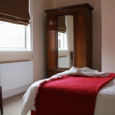 Woodland Guesthouse Дарлингтон Экстерьер фото