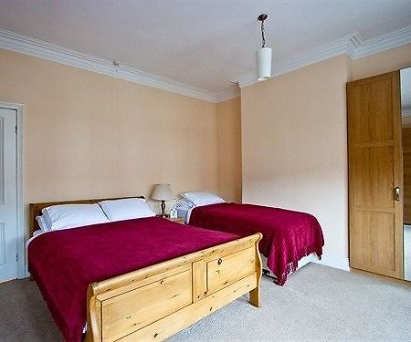Woodland Guesthouse Дарлингтон Экстерьер фото