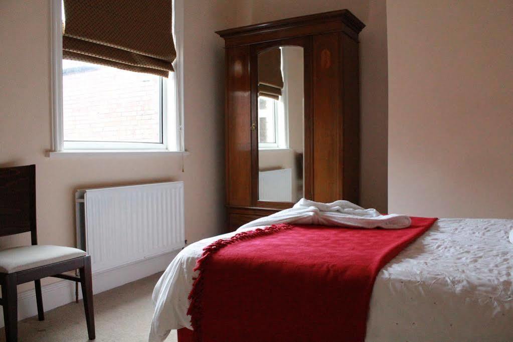 Woodland Guesthouse Дарлингтон Экстерьер фото
