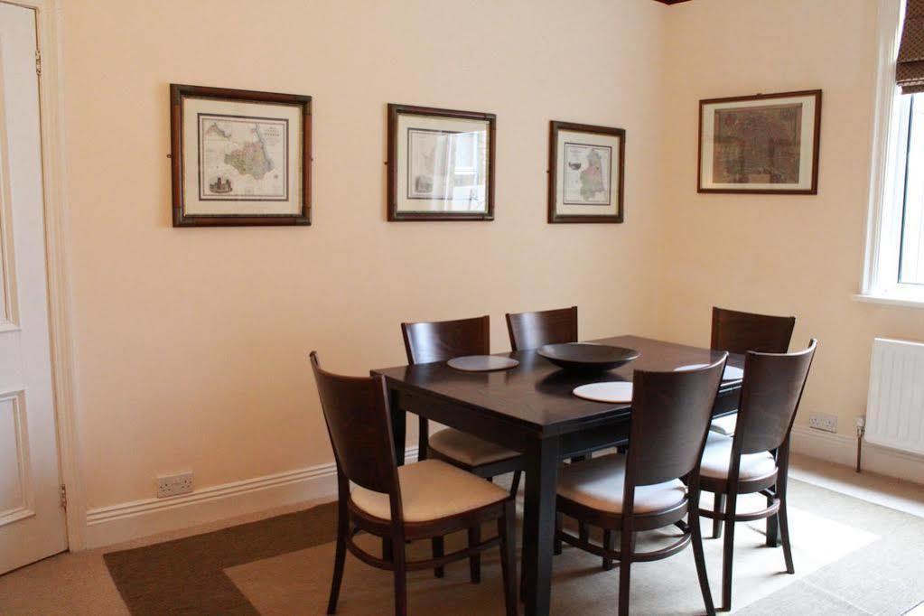 Woodland Guesthouse Дарлингтон Экстерьер фото