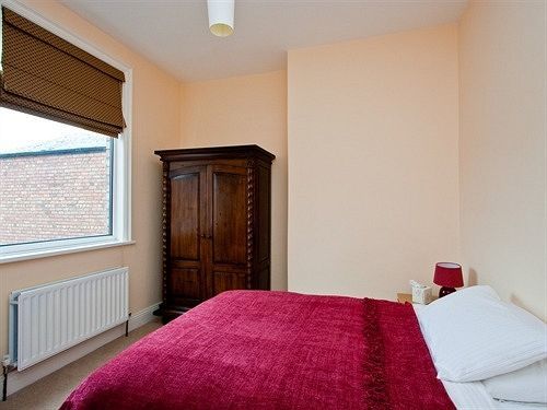 Woodland Guesthouse Дарлингтон Экстерьер фото